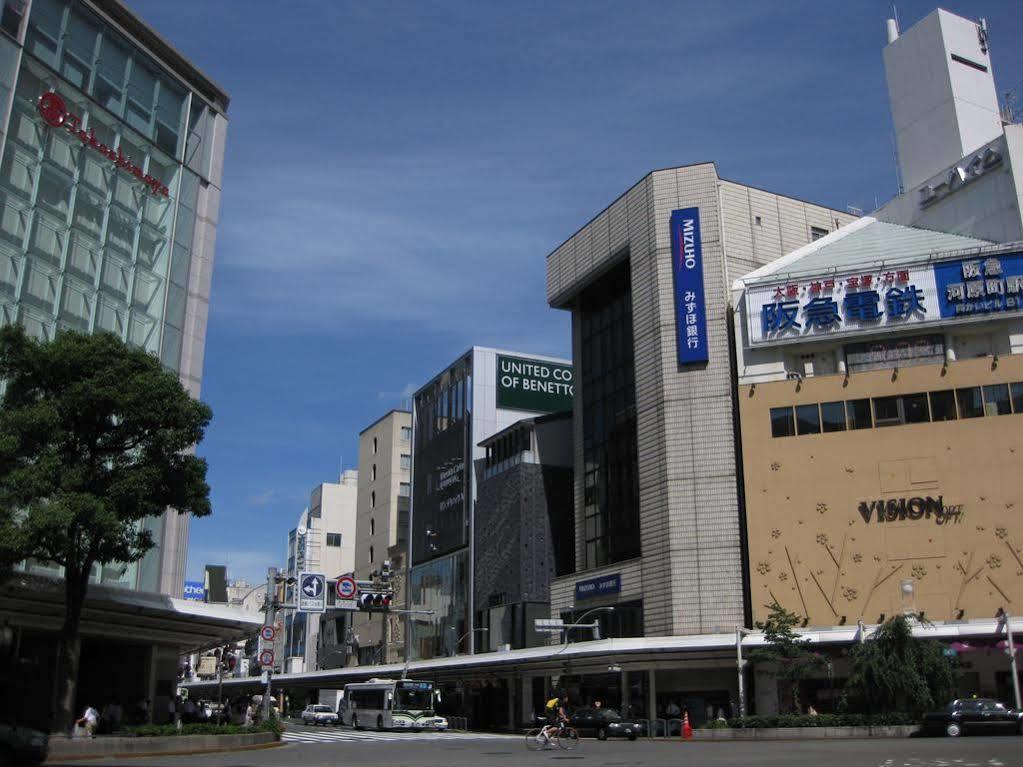 What are the best hotels near Fushimi Inari-taisha Shrine?
